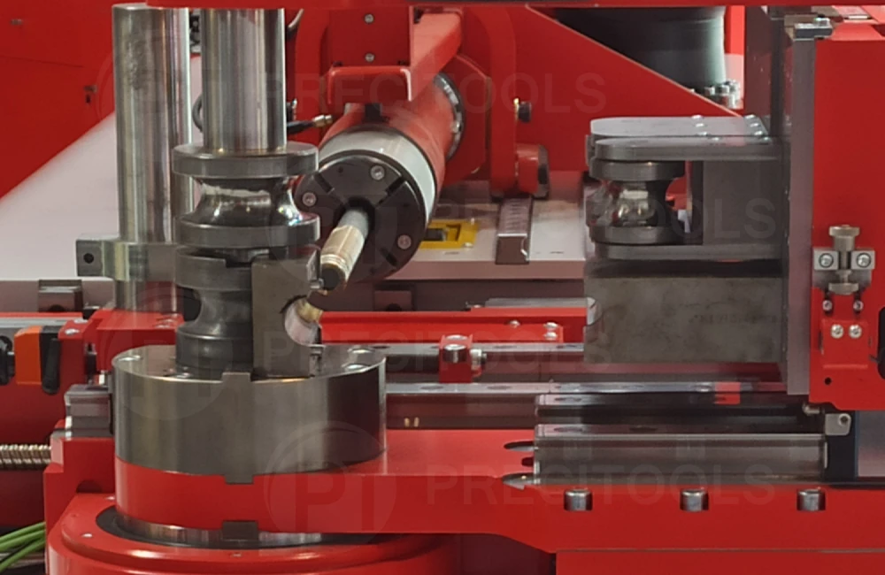 Utensili, attrezzature per curvatura per macchine curvatubi CNC